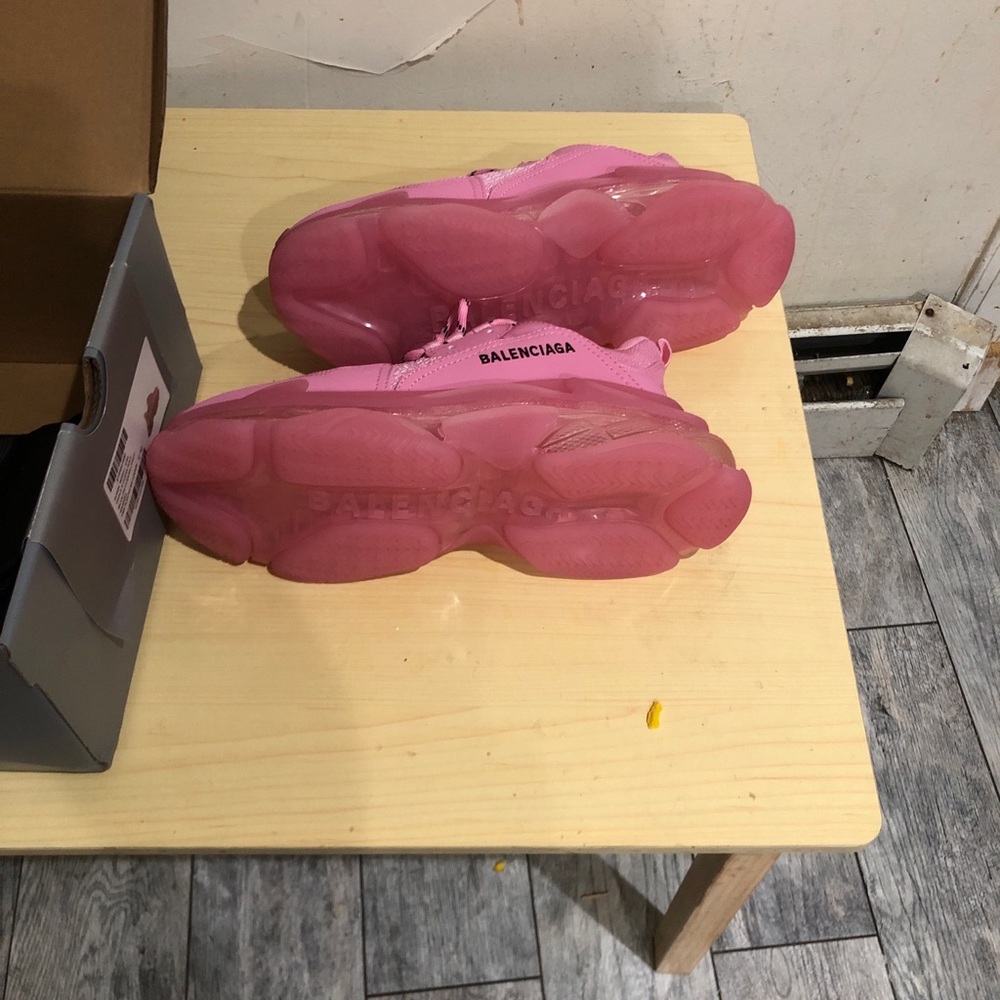 Balenciaga Vibrant Pink Sneakers with Transparent Sole - Picture 5 of 7